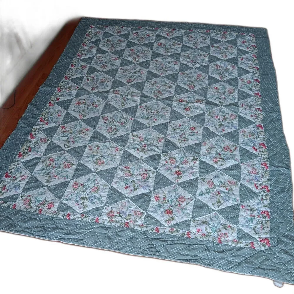 Vintage Hand Made patchwork quilt star floral print pattern England 79
